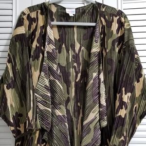 LuLaRoe Camo Shirley Size L